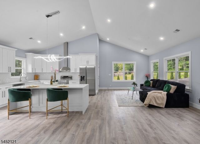 912 Spruce Trl, Stillwater Twp., NJ 07860