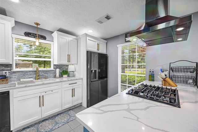 7809 Vallecito Lane, Humble, TX 77396