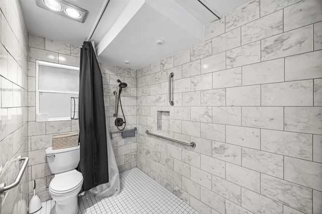 7809 Vallecito Lane, Humble, TX 77396