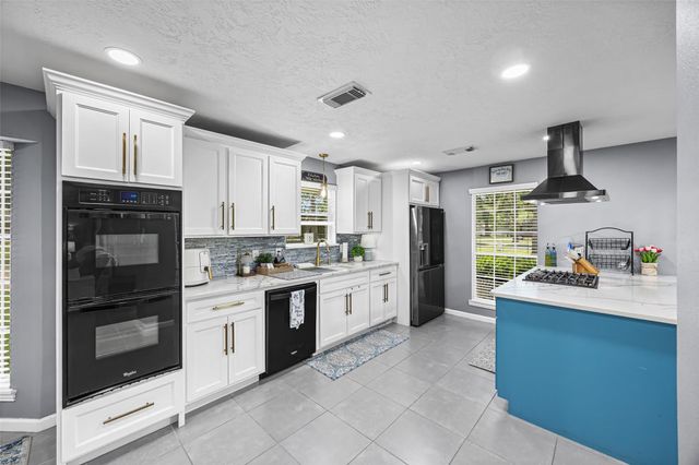 7809 Vallecito Lane, Humble, TX 77396