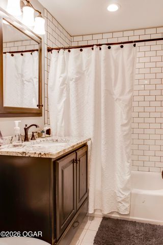 315 E 33rd Street, Joplin, MO 64804