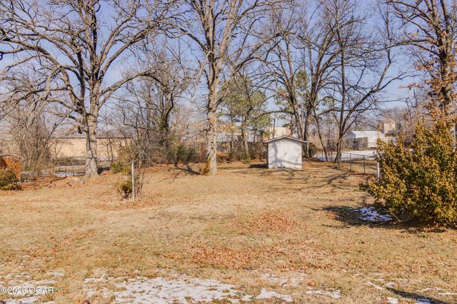 315 E 33rd Street, Joplin, MO 64804