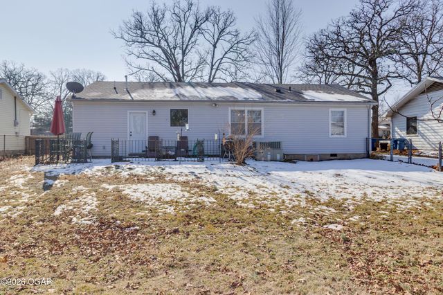 315 E 33rd Street, Joplin, MO 64804