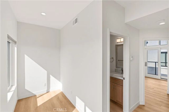 215 Oceanside Blvd 5, Oceanside, CA 92054