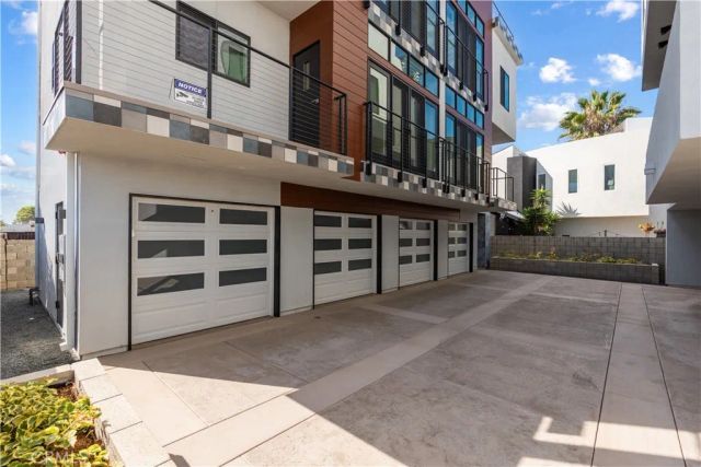 215 Oceanside Blvd 5, Oceanside, CA 92054