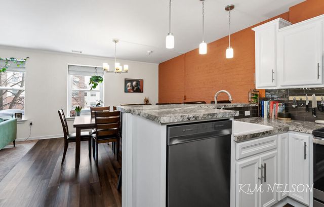 297 W Clay Avenue 201, Muskegon, MI 49440