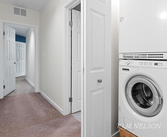 297 W Clay Avenue 201, Muskegon, MI 49440