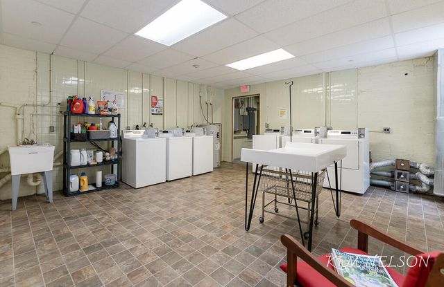 297 W Clay Avenue 201, Muskegon, MI 49440