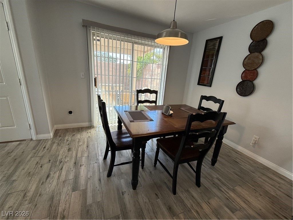 Image 10 of property listing at 10195 Tree Bark Street, Las Vegas, NV 89183