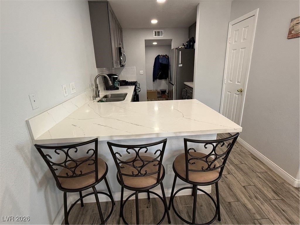 Image 9 of property listing at 10195 Tree Bark Street, Las Vegas, NV 89183