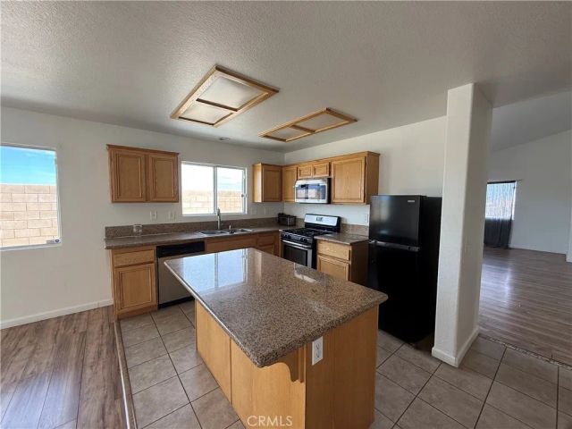11711 Cliffwood, Victorville, CA 92392