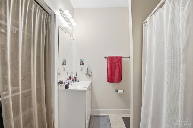 2355 Chickasaw Street, Cincinnati, OH 45219