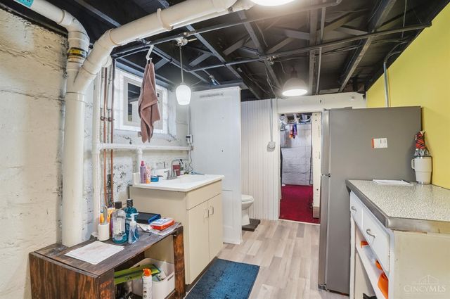 2355 Chickasaw Street, Cincinnati, OH 45219