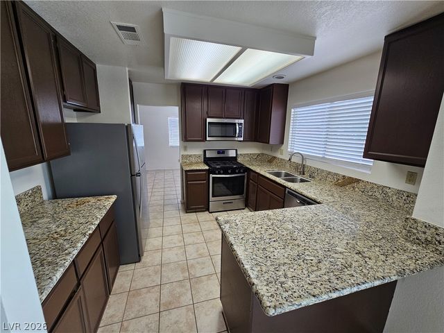 346 Montcliff Avenue, Henderson, NV 89074