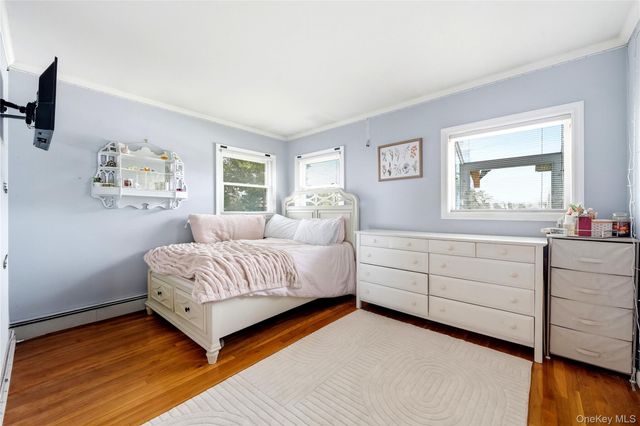 29 Suffolk Road A, Massapequa, NY 11758