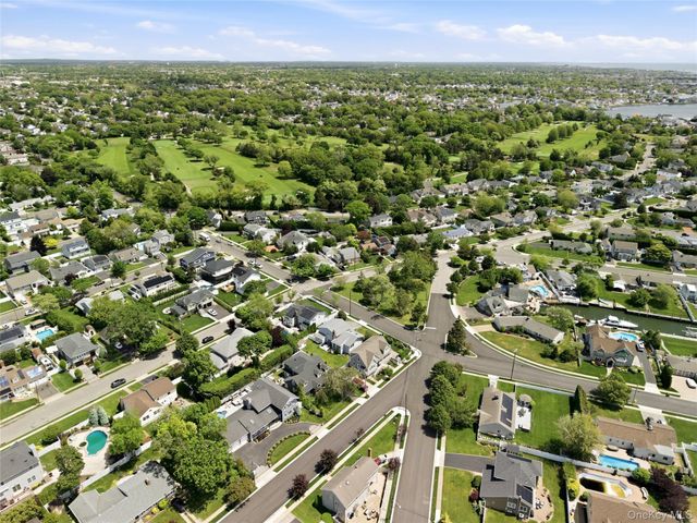 29 Suffolk Road A, Massapequa, NY 11758