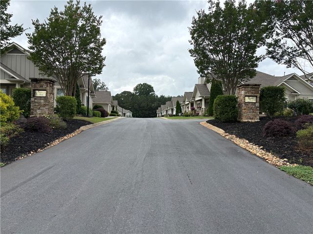 240 Meridian Way, Seneca, SC 29672