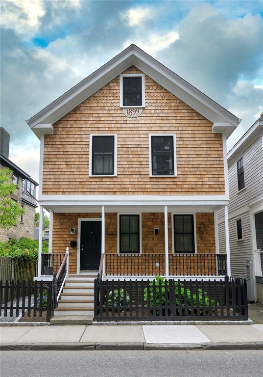 461 Spring Street, Newport, RI 02840