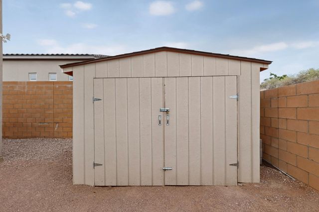 139 Suez Road NE, Albuquerque, NM 87124