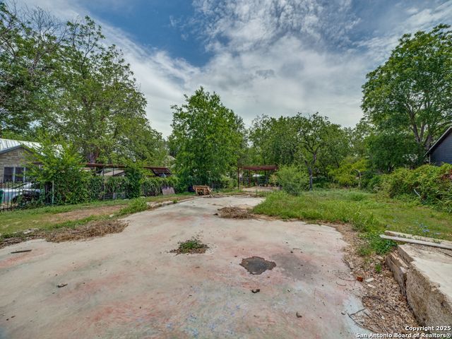 624 S Walters, San Antonio, TX 78203