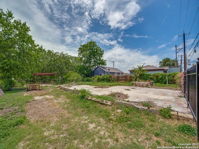 624 S Walters, San Antonio, TX 78203