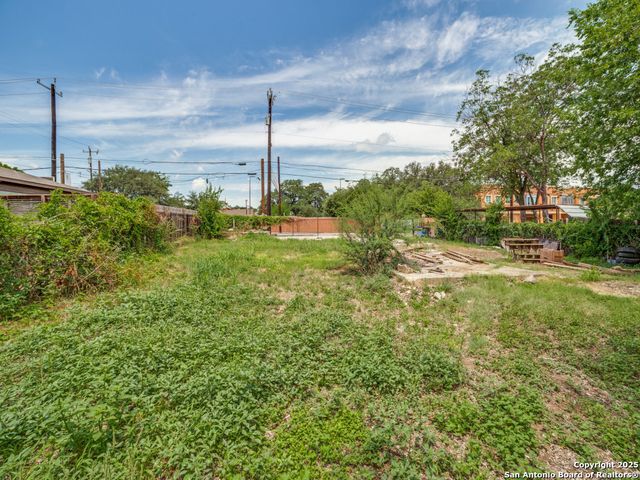624 S Walters, San Antonio, TX 78203