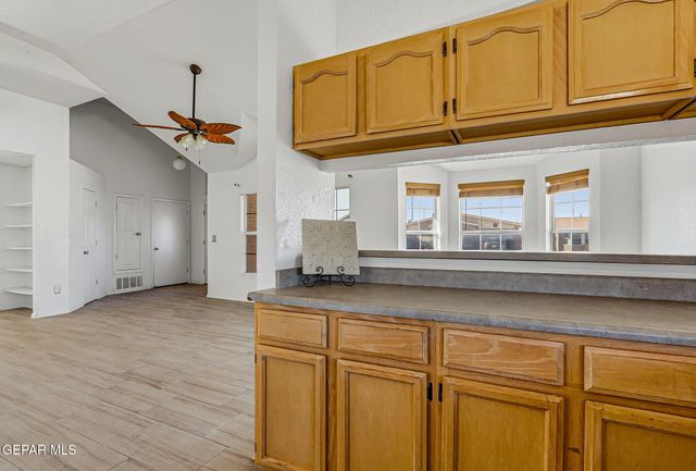 432 VON BARGEN Drive, Horizon City, TX 79928