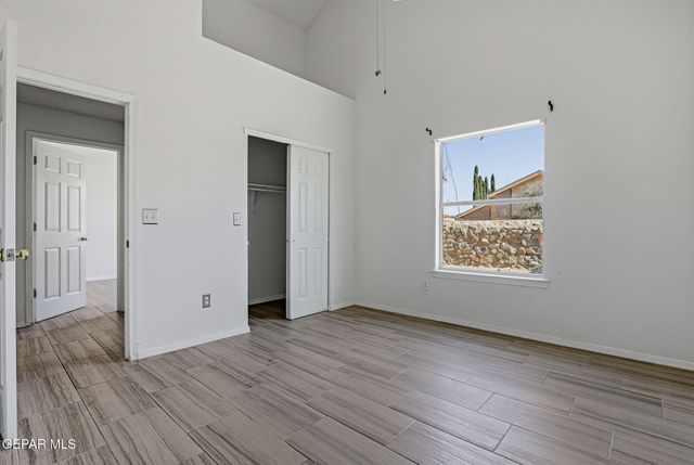 432 VON BARGEN Drive, Horizon City, TX 79928