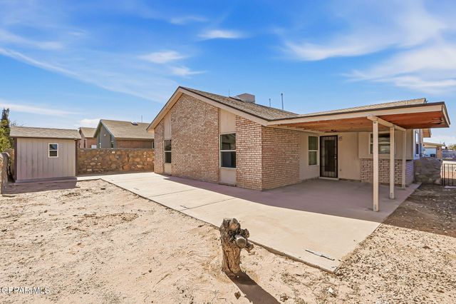 432 VON BARGEN Drive, Horizon City, TX 79928