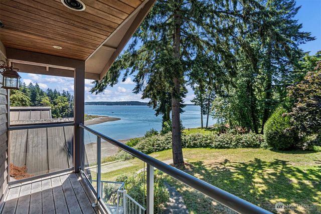 9012 146th Avenue NW, Lakebay, WA 98349