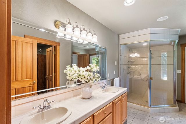 9012 146th Avenue NW, Lakebay, WA 98349
