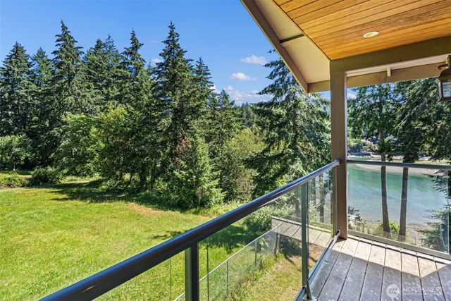 9012 146th Avenue NW, Lakebay, WA 98349
