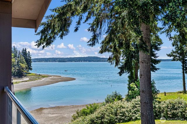 9012 146th Avenue NW, Lakebay, WA 98349