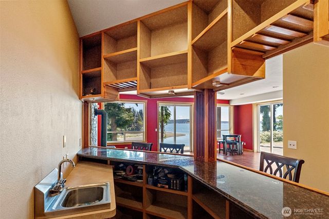 9012 146th Avenue NW, Lakebay, WA 98349