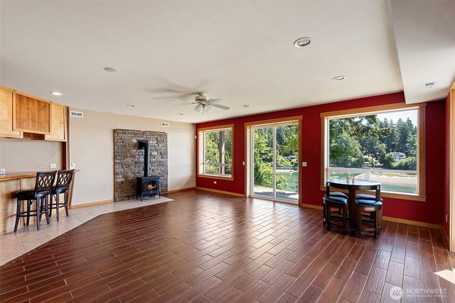 9012 146th Avenue NW, Lakebay, WA 98349