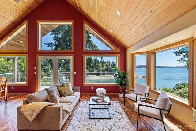 9012 146th Avenue NW, Lakebay, WA 98349