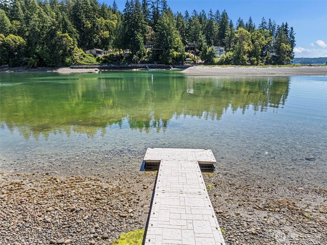 9012 146th Avenue NW, Lakebay, WA 98349