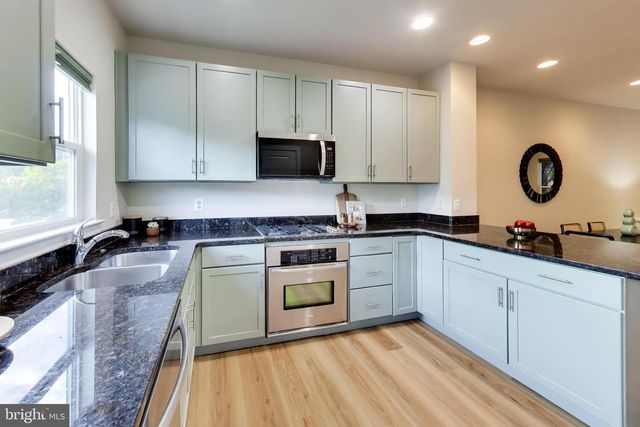 5724 45TH AVE, Hyattsville, MD 20781