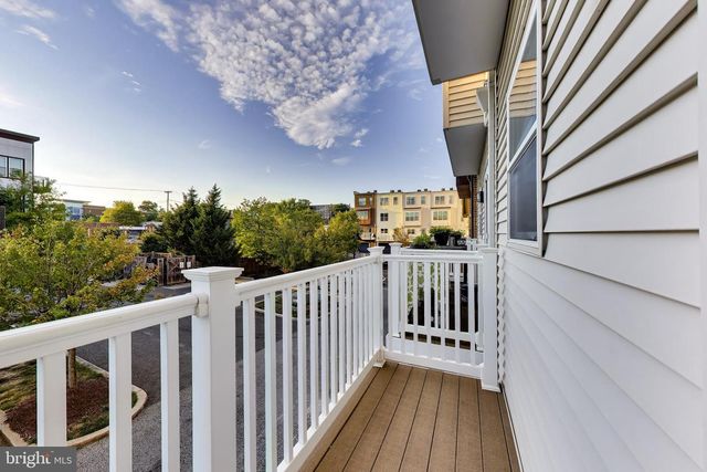 5724 45TH AVE, Hyattsville, MD 20781