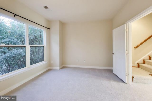 5724 45TH AVE, Hyattsville, MD 20781