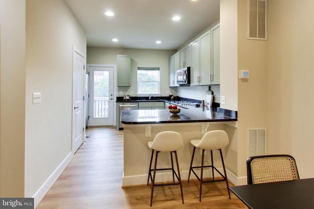 5724 45TH AVE, Hyattsville, MD 20781