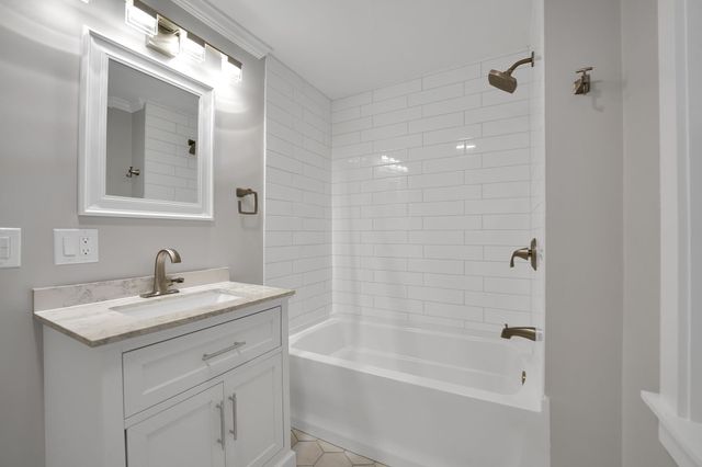 245 Wareham Rd, Marion, MA 02738