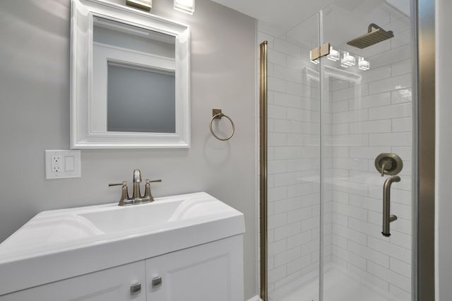 245 Wareham Rd, Marion, MA 02738