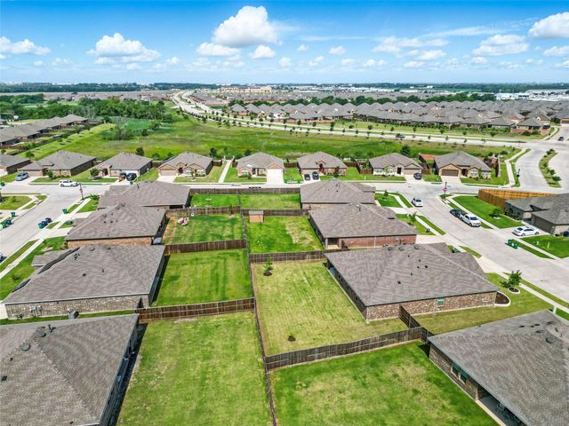 312 Duke Court, Fate, TX 75189