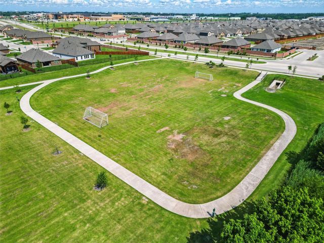 312 Duke Court, Fate, TX 75189