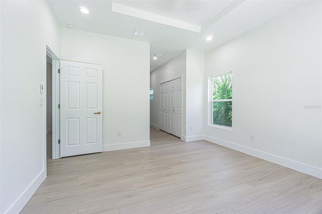12680 N CENTRAL AVENUE, Tampa, FL 33612