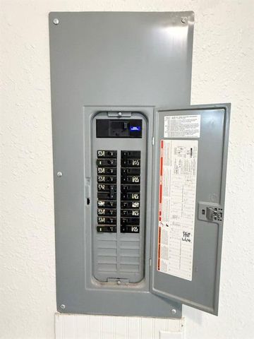 1013 N West Street, Nevada, MO 64772