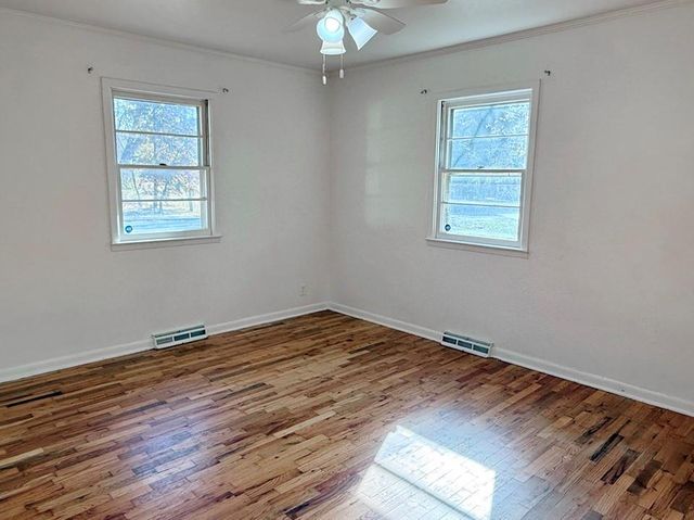 1013 N West Street, Nevada, MO 64772