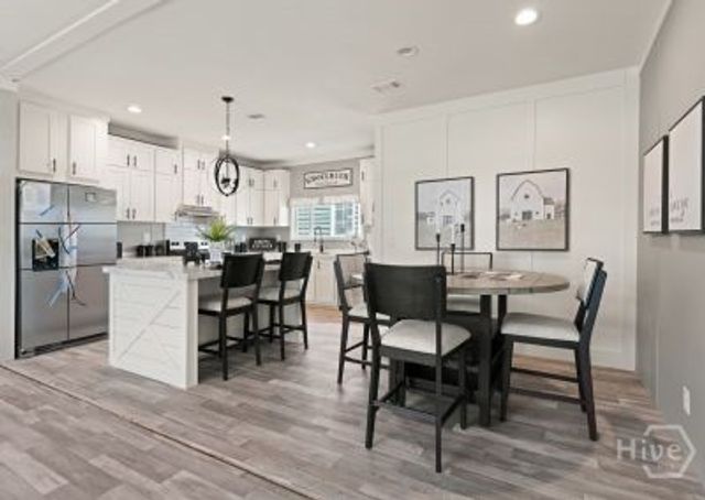 259 Islands Dr, Midway, GA 31320