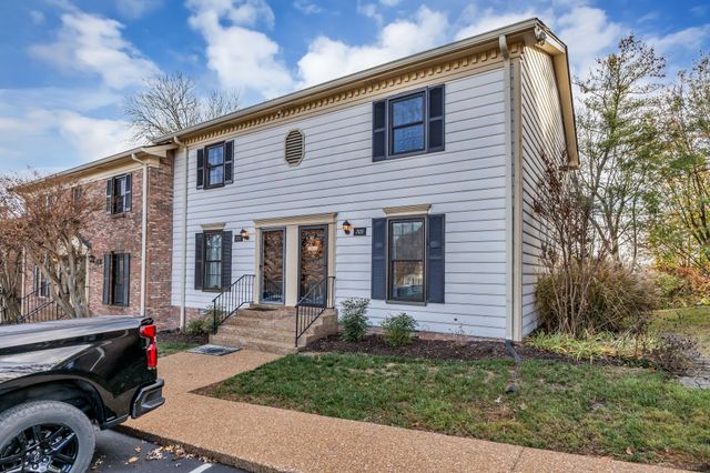 705 Fox Ridge Dr, Brentwood, TN 37027